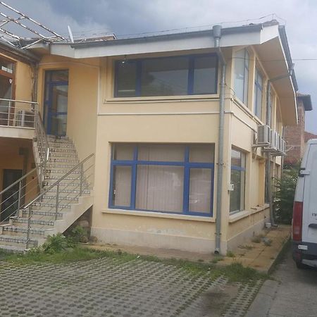 Sachaka Hotel Карлово Екстериор снимка