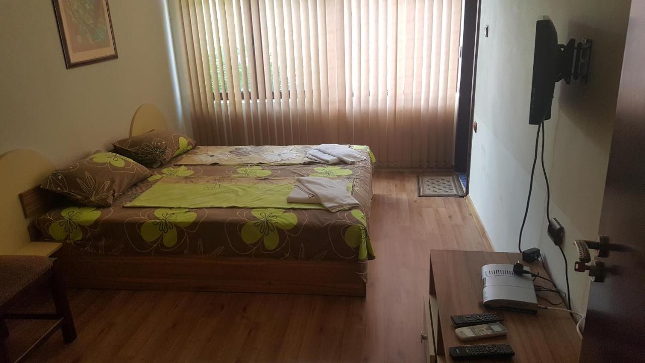 Sachaka Hotel Карлово Екстериор снимка