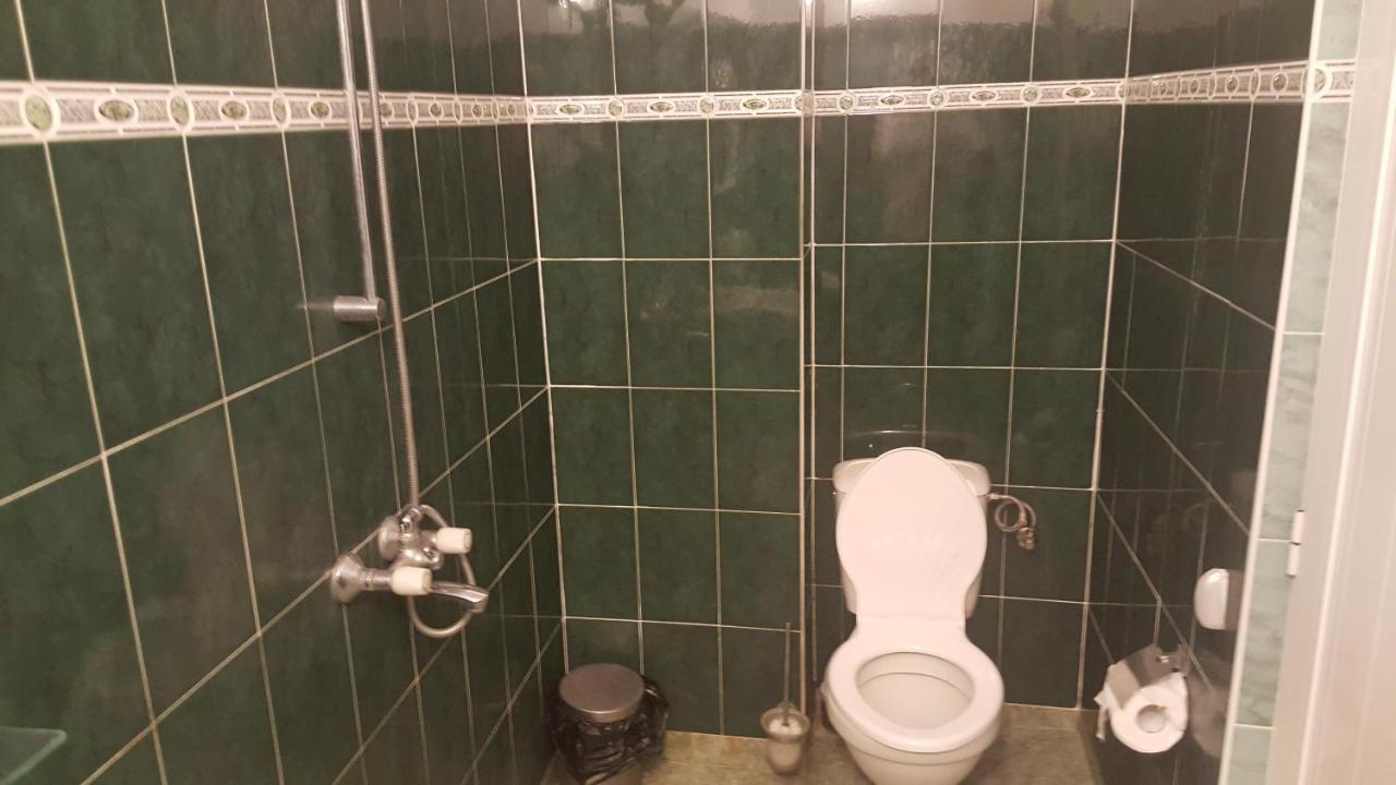 Sachaka Hotel Карлово Екстериор снимка