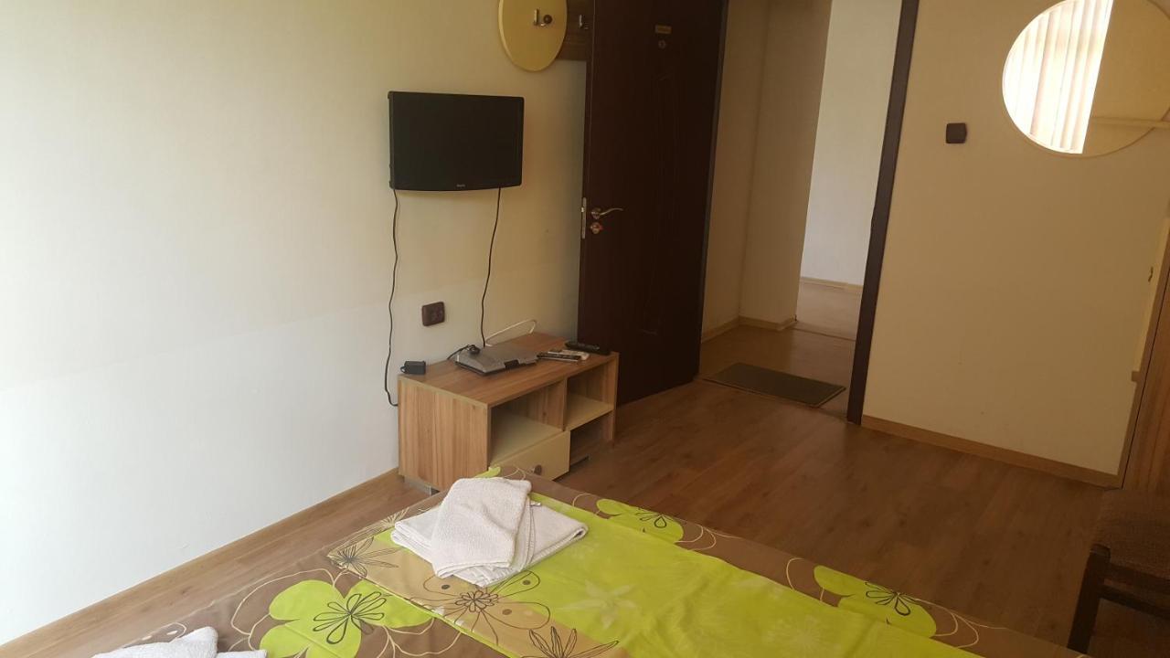 Sachaka Hotel Карлово Екстериор снимка